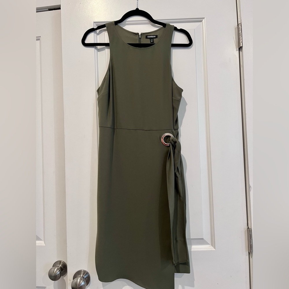 Express
O-Ring Wrap Sheath Dress in Olive Green
Size: M